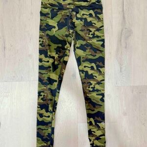 Zumba Fitness Camouflage Leggings - Green and Brown
